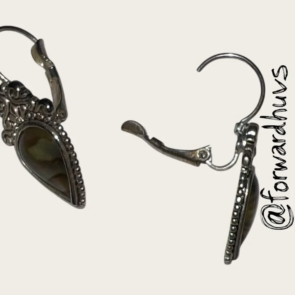 No Brand these ornate